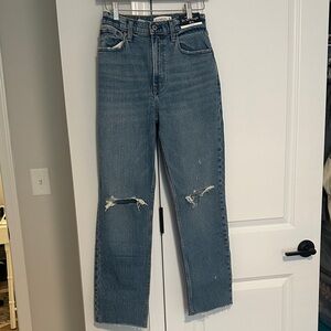 NWT Abercrombie & Fitch 90s Ultra High Rise Straight Jeans Size 26 short
